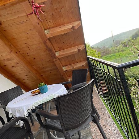 Riza Guest House Puke Esterno foto